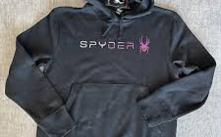 All Eyes On Layers: The Ultimate Spyder Hoodie Vibe 2025
