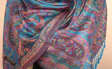 Ultimate Guide to Choosing the Perfect Pashmina Scarf