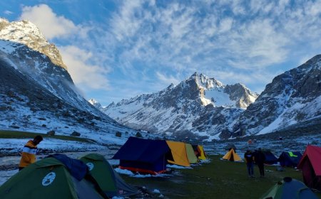 Hampta Pass Trek: A Beautiful Himalayan Adventure