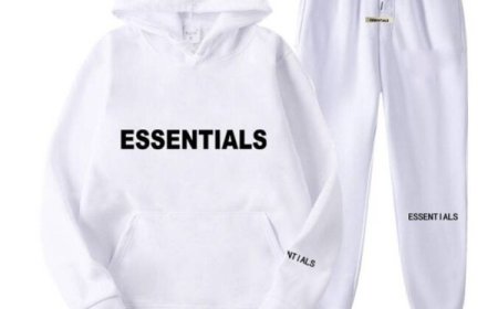 Basic Essential Hoodie That Goes with Everything You Own