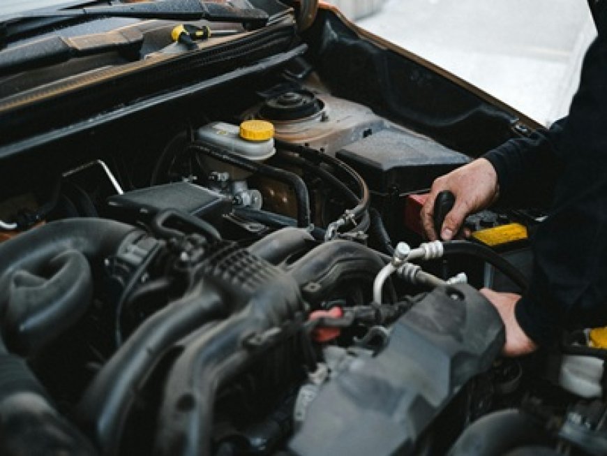 Top 5 Signs It’s Time to Visit a Mechanic in Cranbourne North